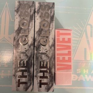 Jeffree Star Gloss and velvet trap